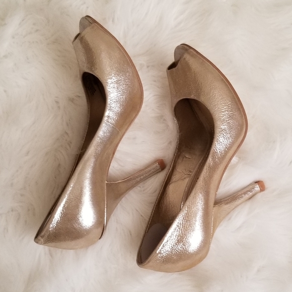 Gianni Bini Gold Metallic Open Toe Heels - Picture 6 of 9